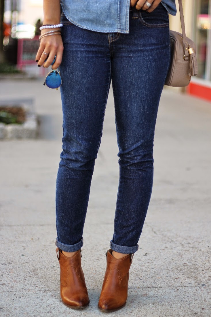 Here’s How to Nail the Ankle Boots and Jeans Look Every Single Time Feb 16, · Some are straight-up classic, others offer just a new way to pair up your skinnies with the right ankle boots. Read on for 17 outfits that prove this combination is a go-to for good reason. Related:Home Country: US.